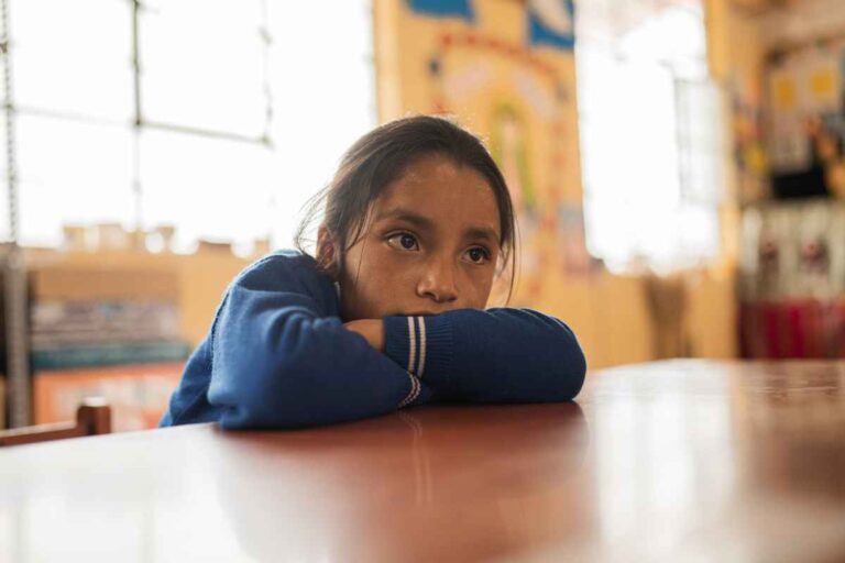 Cómo prevenir y manejar la violencia escolar de manera efectiva Cómo prevenir y manejar la violencia escolar de manera efectiva