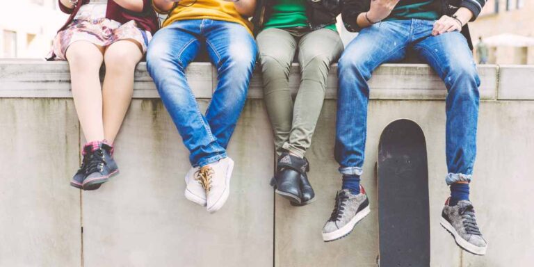 Riesgos en la Adolescencia: Guía Completa para Prevenirlos Riesgos en la Adolescencia: Guía Completa para Prevenirlos